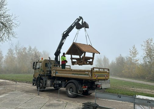 Anschaffung_Unterstände&Sitzmöglichkeiten_3 (Motorsportclub Rötha e. V.).jpg