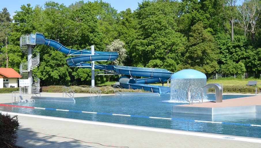 Freibad_Böhlen (Stadtverwaltung Böhlen)
