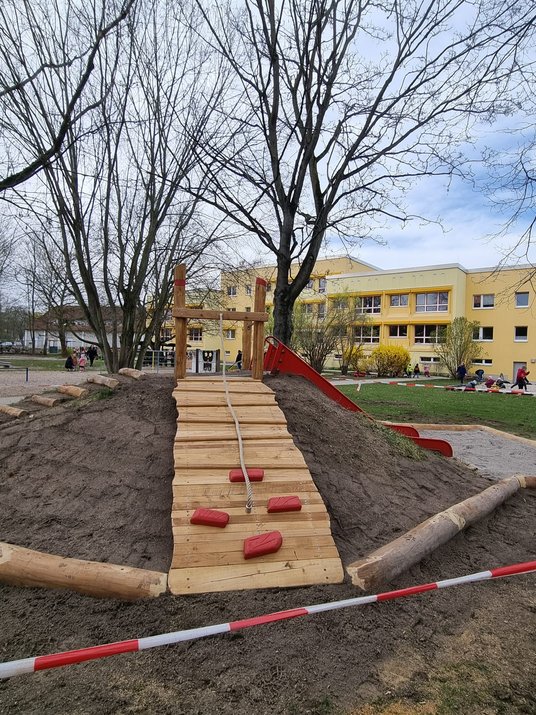 Rutschenberg_Böhlener_Knirpse_1 (Stadtverwaltung Böhlen)