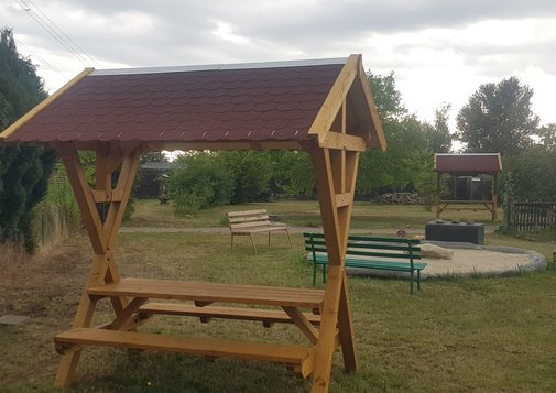 Sitzgelegenheiten_Kita-Kinder_6 (Kleingartenverein Gartenfreunde Neukieritzsch e. V.)