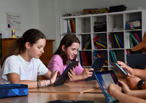 iPads_für_digitalen_Unterricht_1 (Schulverein Lernwelten e. V.)
