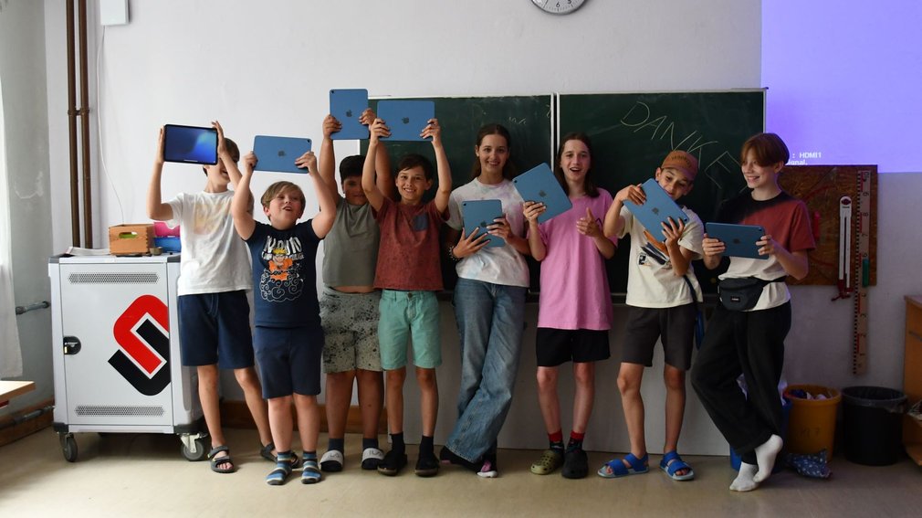 iPads_für_digitalen_Unterricht_2 (Schulverein Lernwelten e. V.)